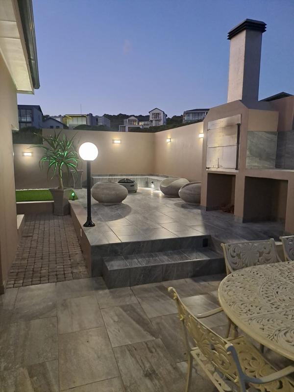 4 Bedroom Property for Sale in Pinnacle Point Golf Estate Western Cape